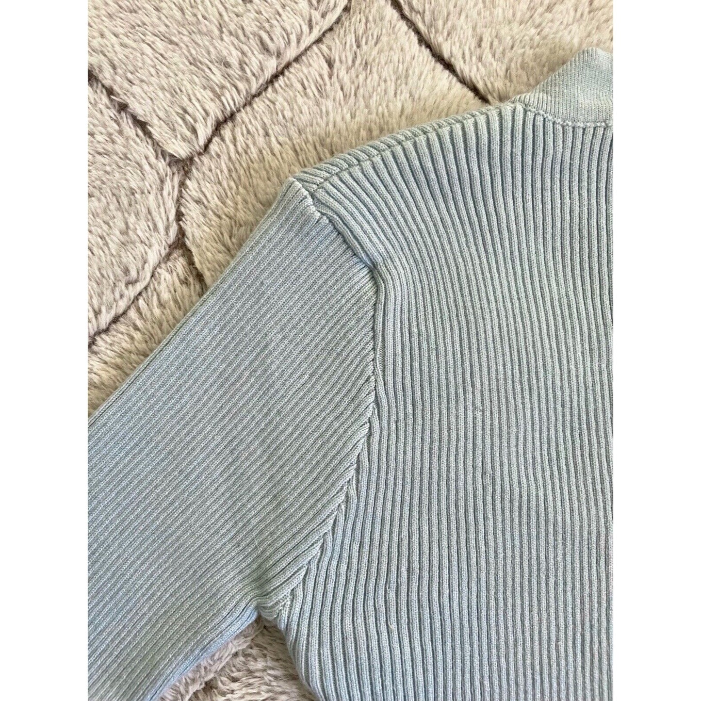 DAIMARAN Lincoln Sweater