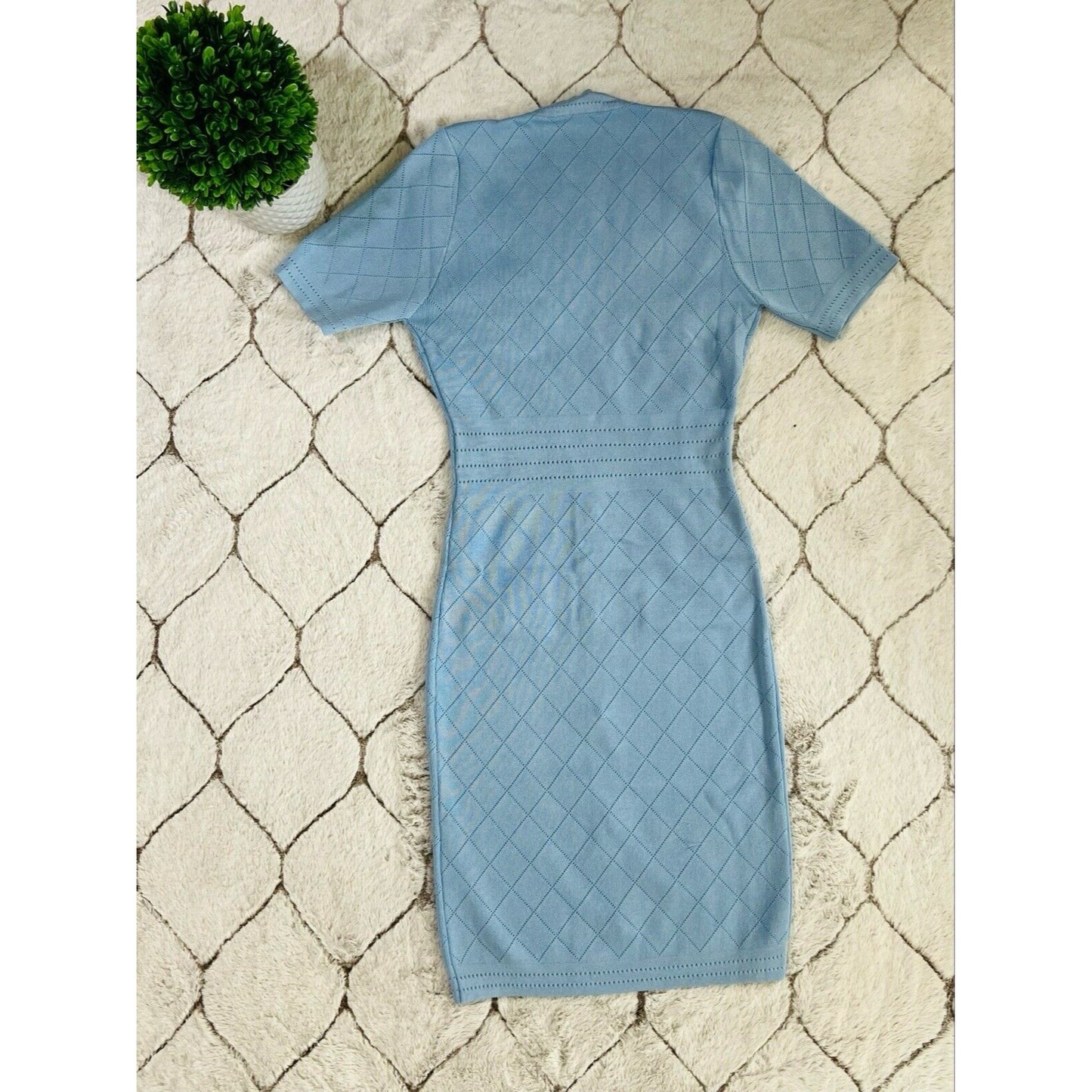 daimaran v neck dress